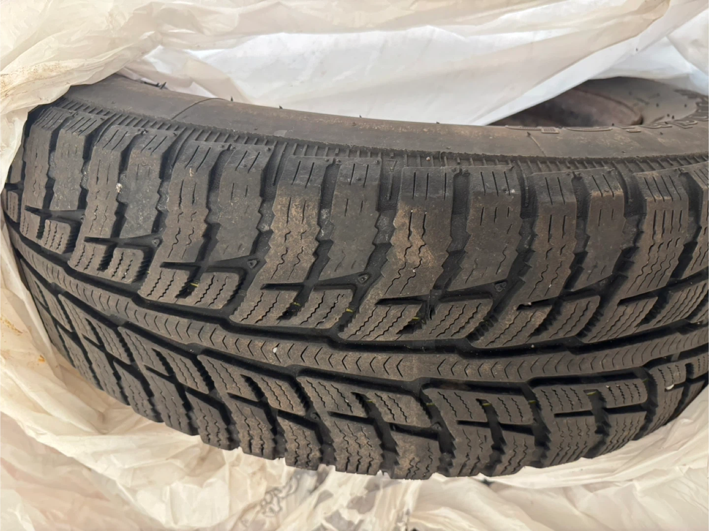 Winter Tire  195/65R15 with rim