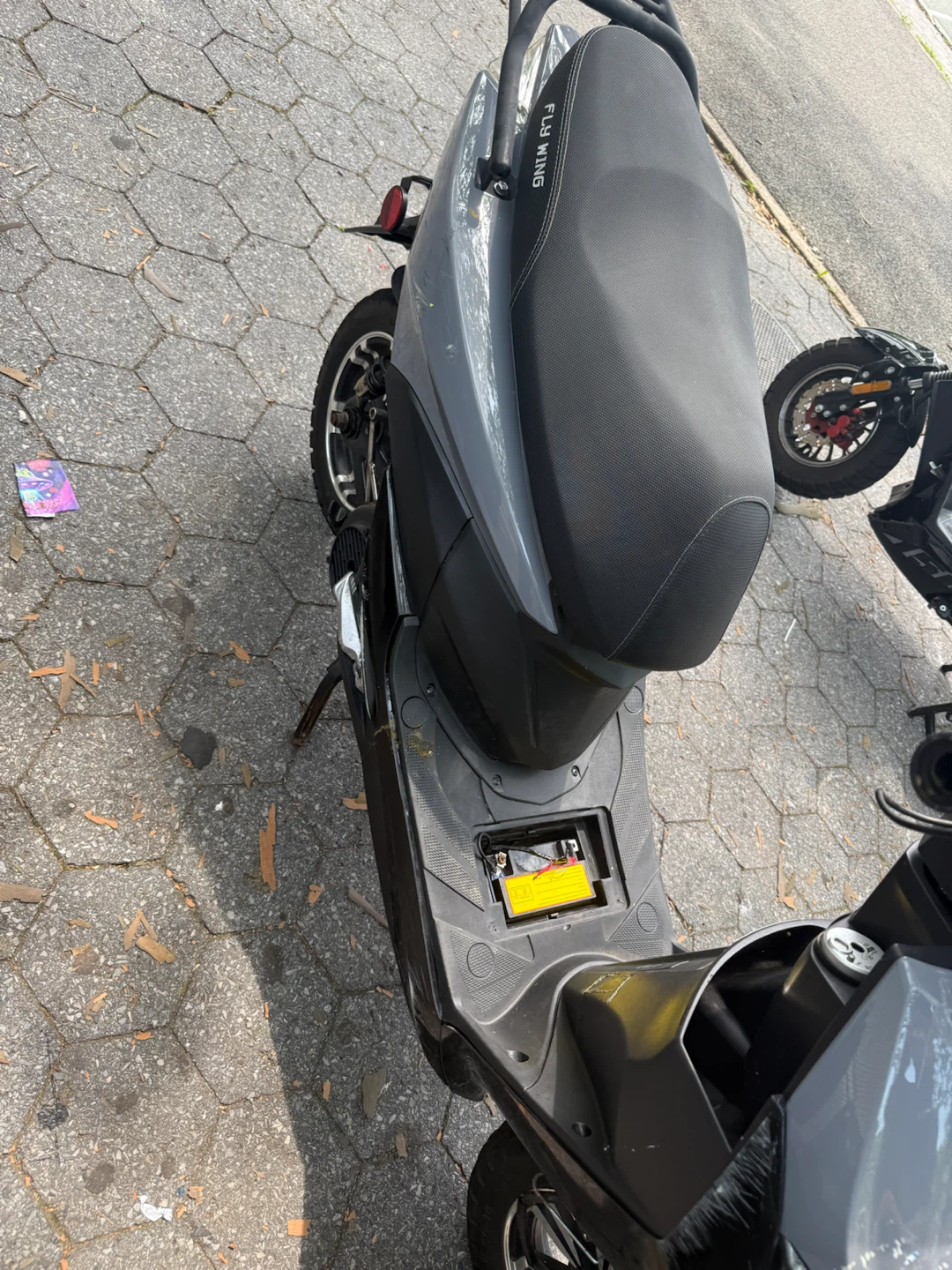 Fly Wing Scooter 150cc clean vin - photo 4