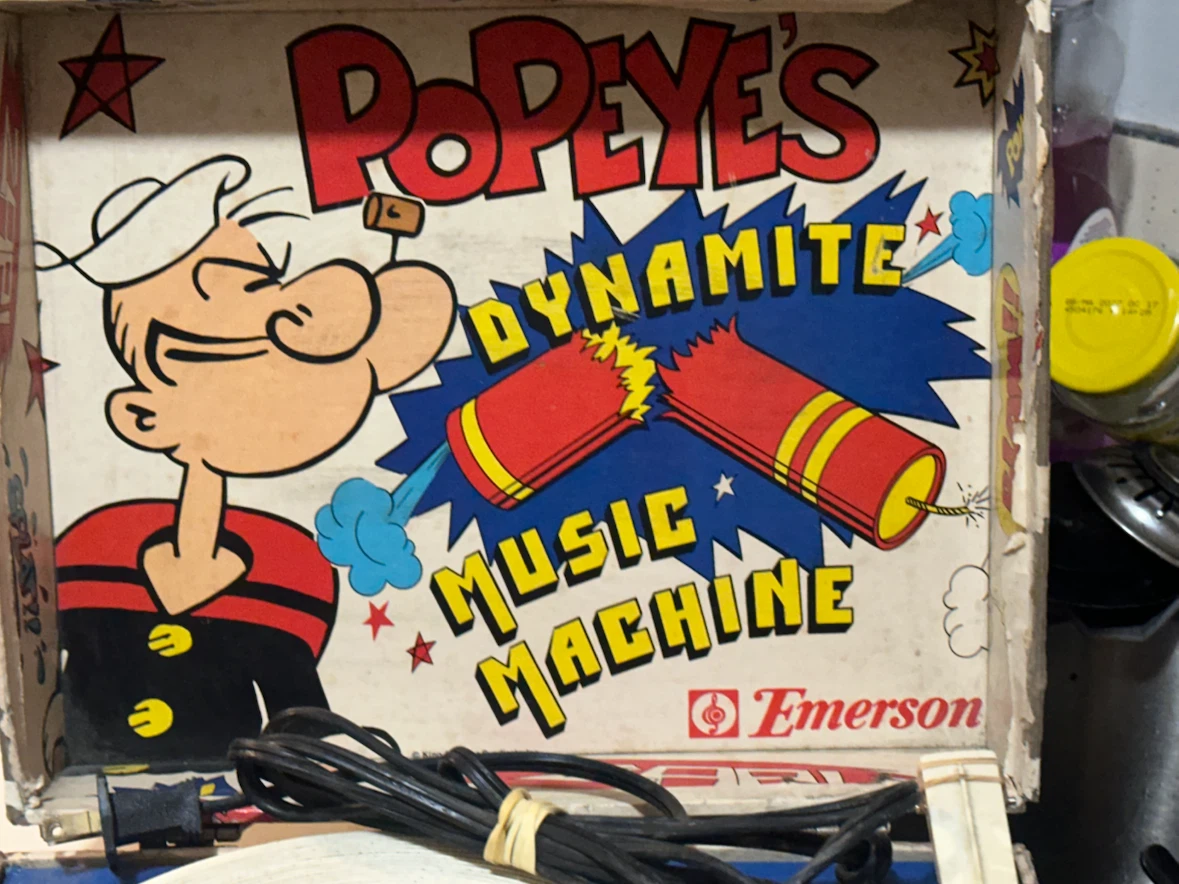 Vintage Emerson Popeye Record Player - photo 3
