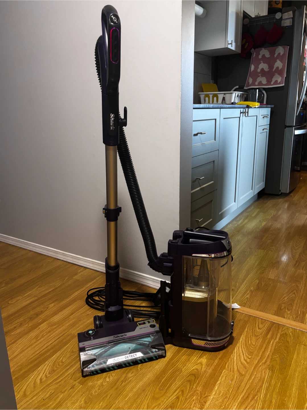 Shark POWERDETECT Upright Vacuum - photo 3