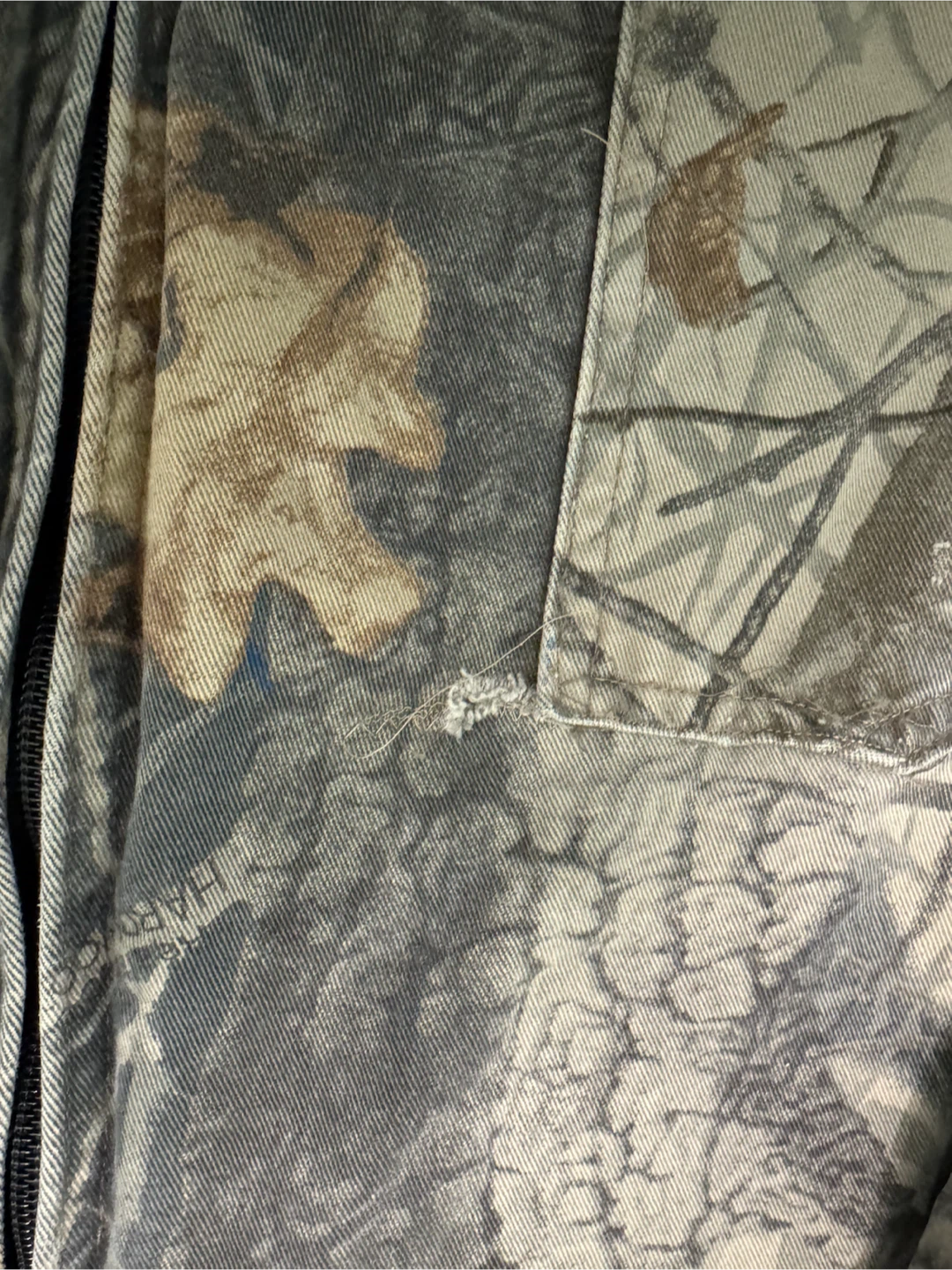 Realtree vintage distressed Camo Jacket - photo 4