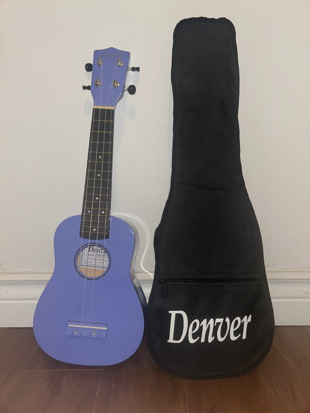 Denver Ukulele with bag.