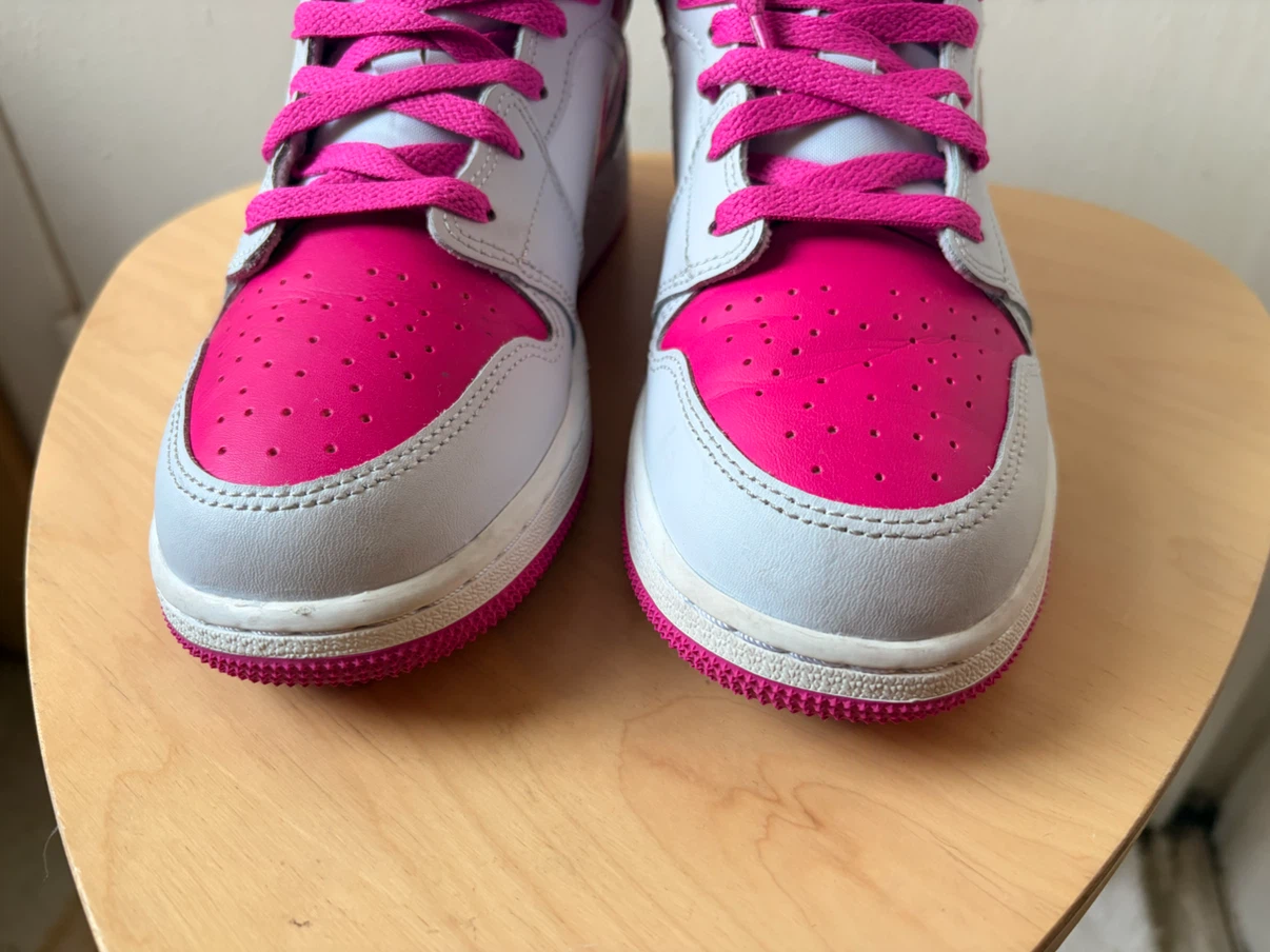 Jordan 1 Mid GS Fierce Pink White Sneakers Size 5Y - photo 2