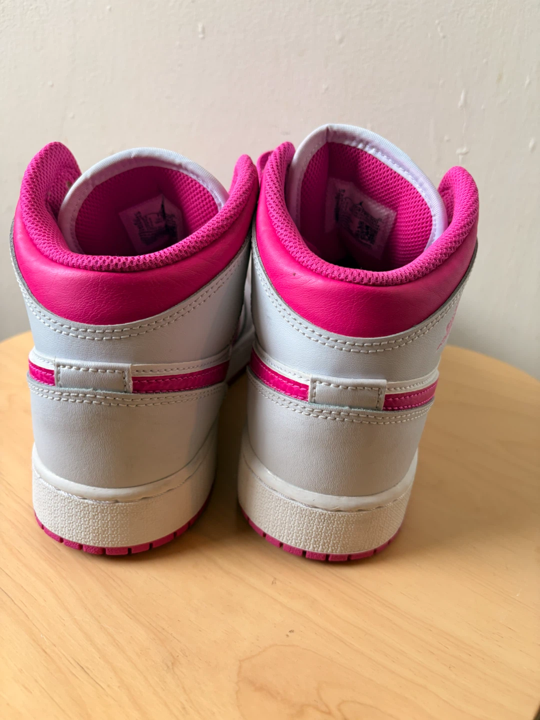 Jordan 1 Mid GS Fierce Pink White Sneakers Size 5Y - photo 4