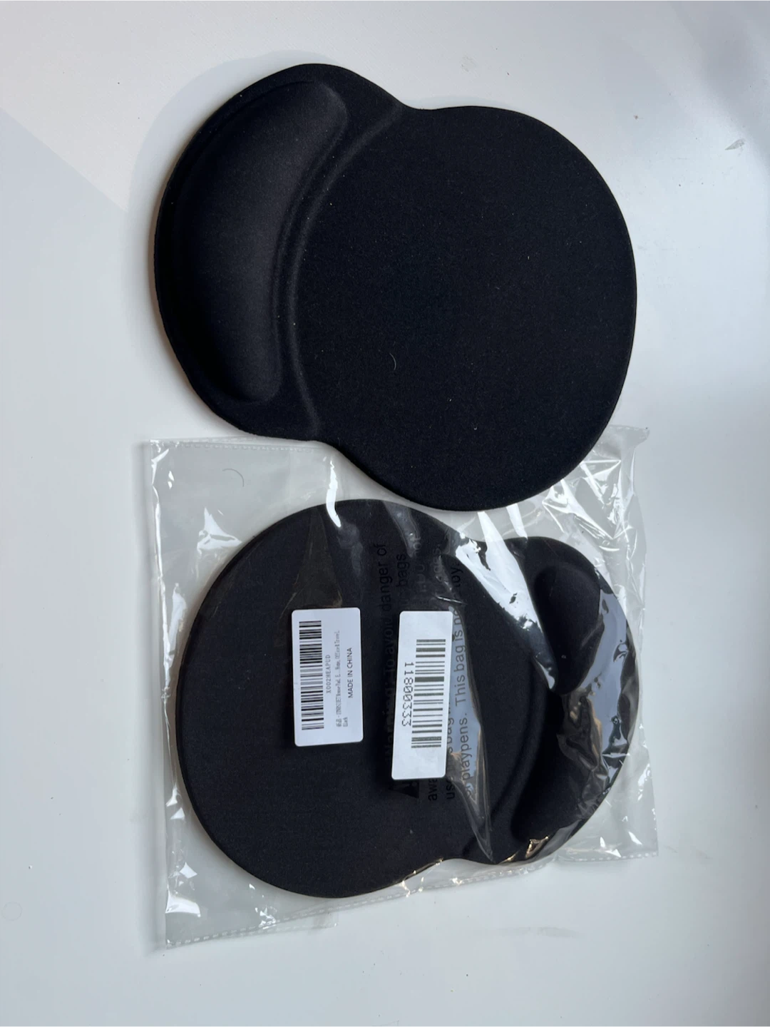 Black Mouse Pad with Wrist Rest Support - photo 3