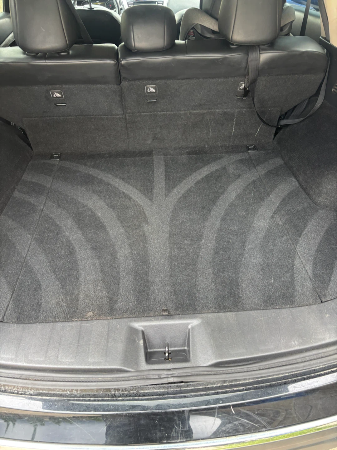 Mobile vehicle cleaning