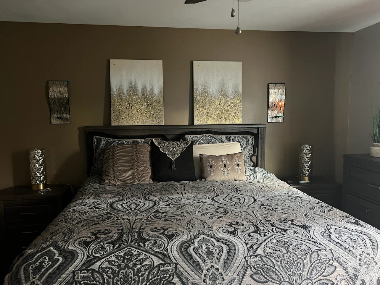 King Wooden Bed Frame with Headboard- no mattress - photo 2