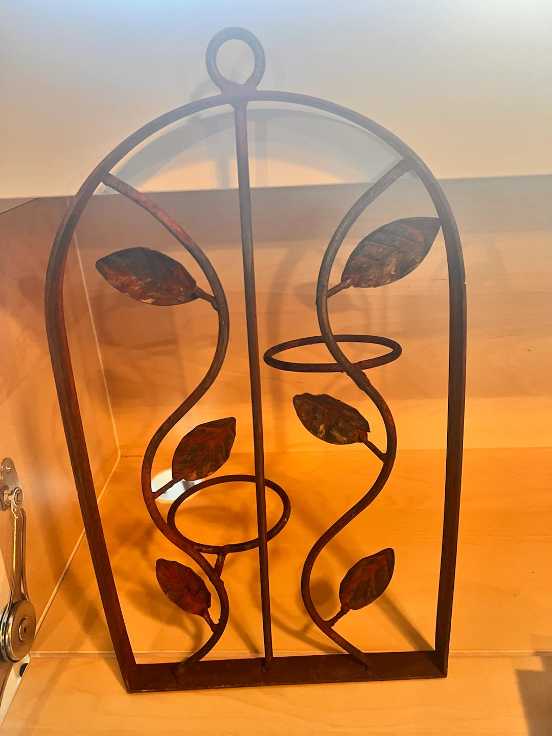 Metal Wall Hanging Plant Holder with Leaf Design - photo 3