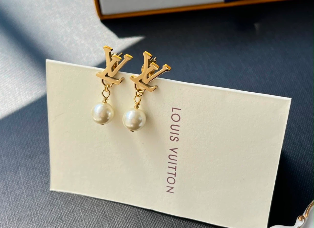 Louis Vuitton LV Pearl Drop Earrings
