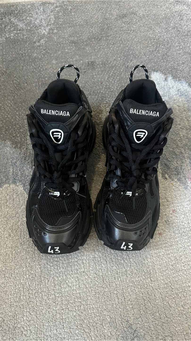 Balenciaga runners - photo 2