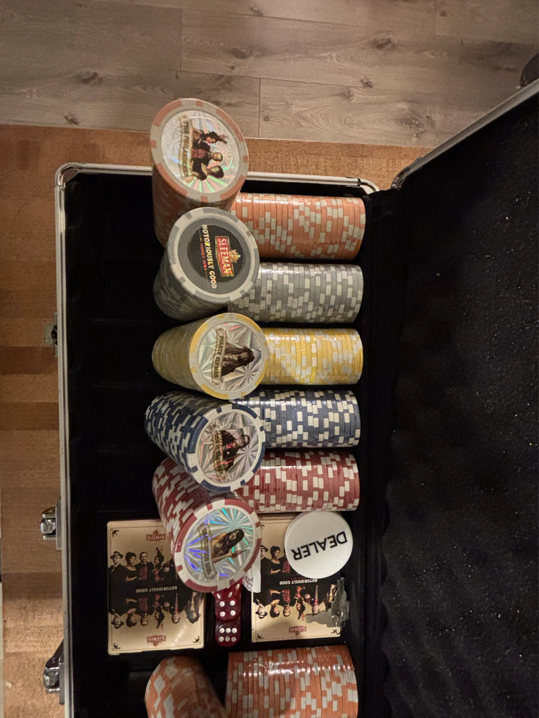 Sleeman Poker Chip Set in Case - photo 3