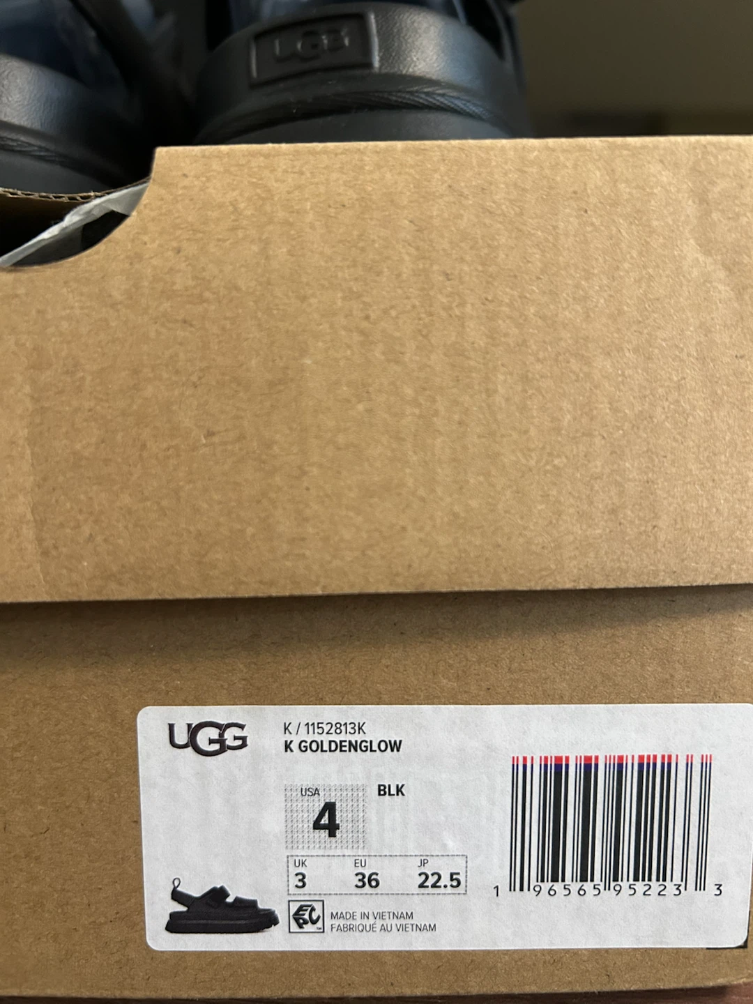 New) UGG GoldenGlow Sandals Black Size kids4(W5.5-6) - photo 4