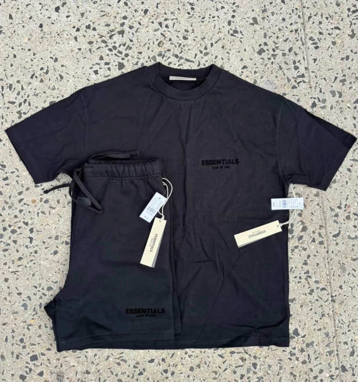 Essentials Fear of God T-Shirt and Shorts Set