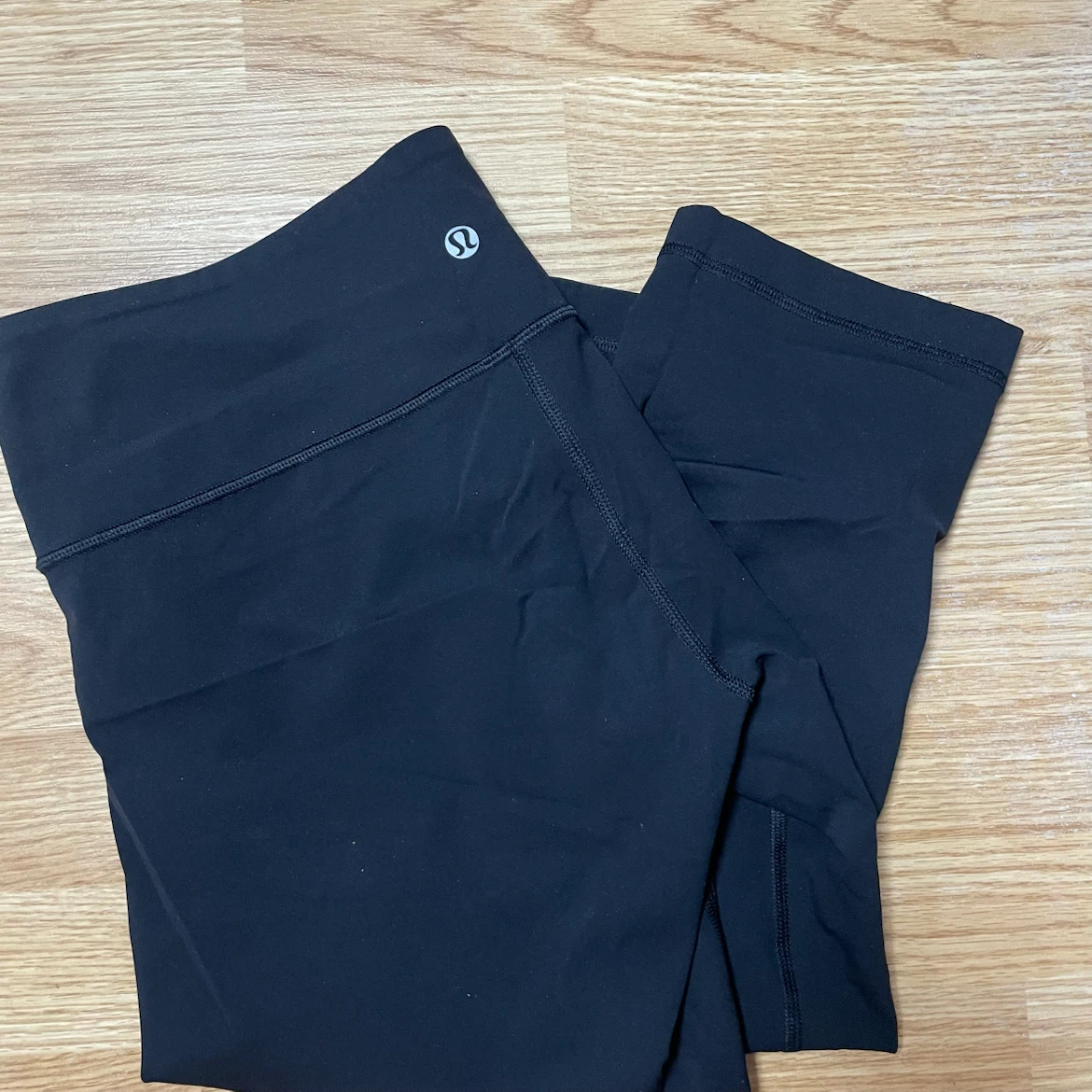 Lululemon Yoga Capris (mid calf)