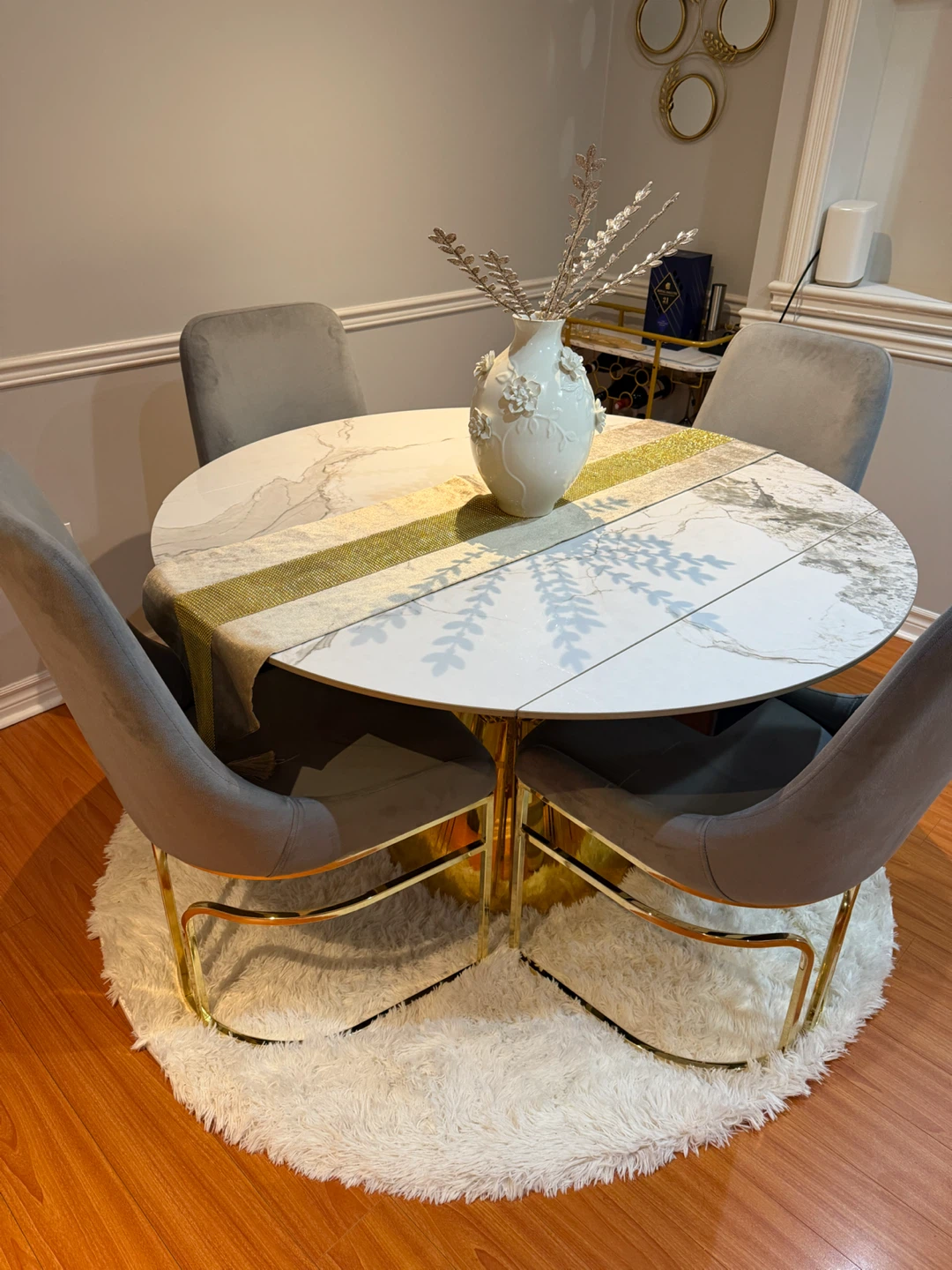 Round Dining Table with 4 Grey Chairs - photo 4