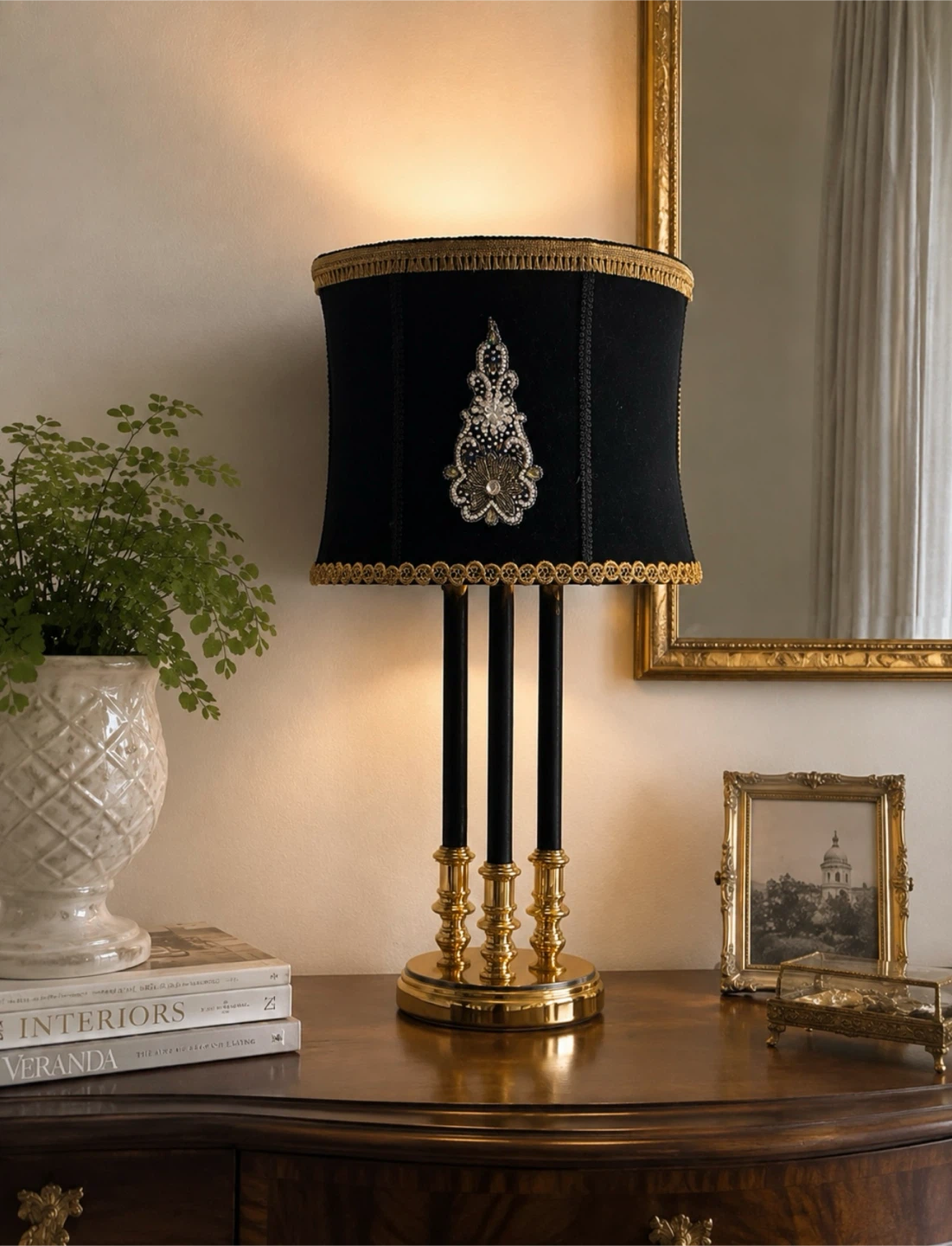 Luxury Black velvet  Table Lamp with Gold Embellishments - photo 3
