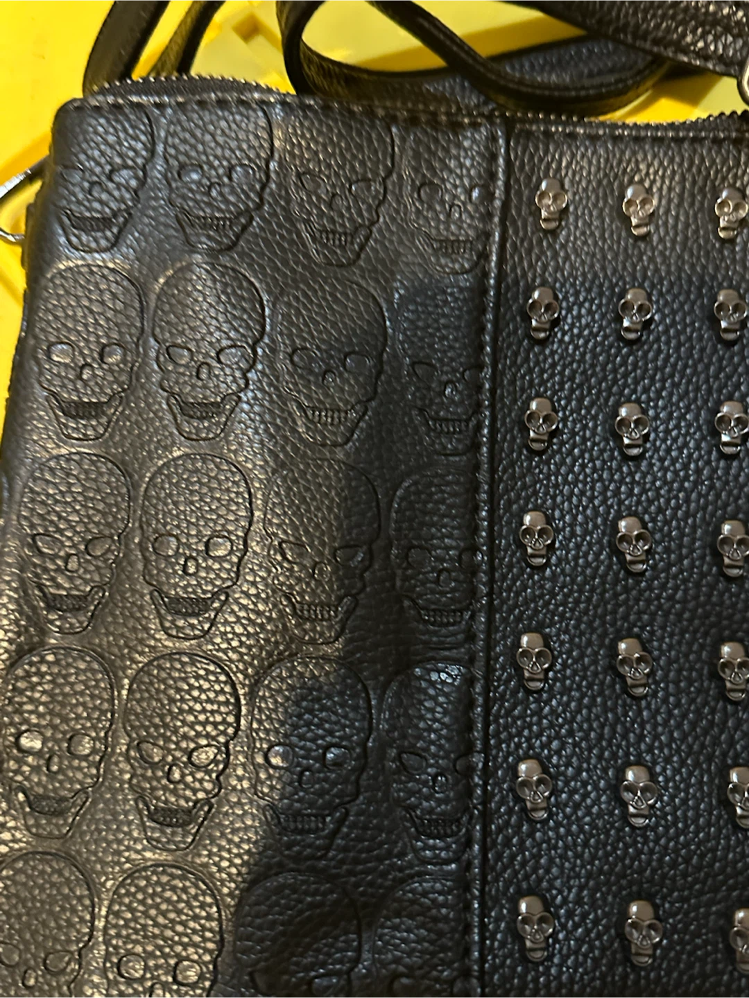 Black Skull Embossed Crossbody Purse - photo 3