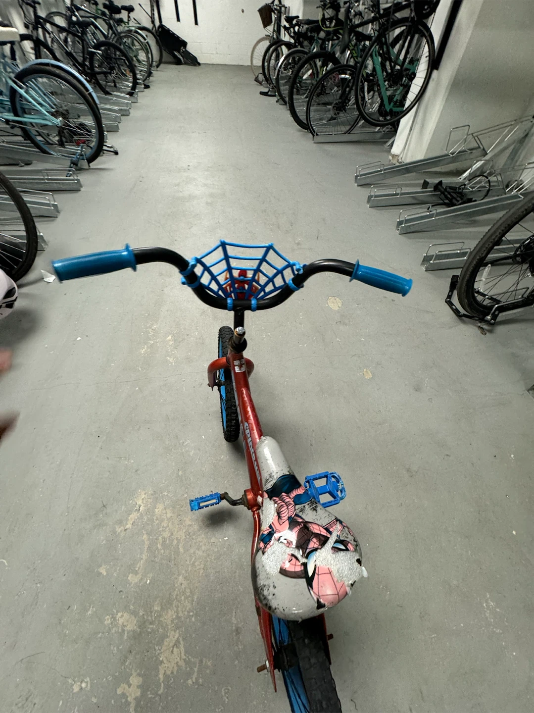 Spider-Man Kids Bike - photo 3