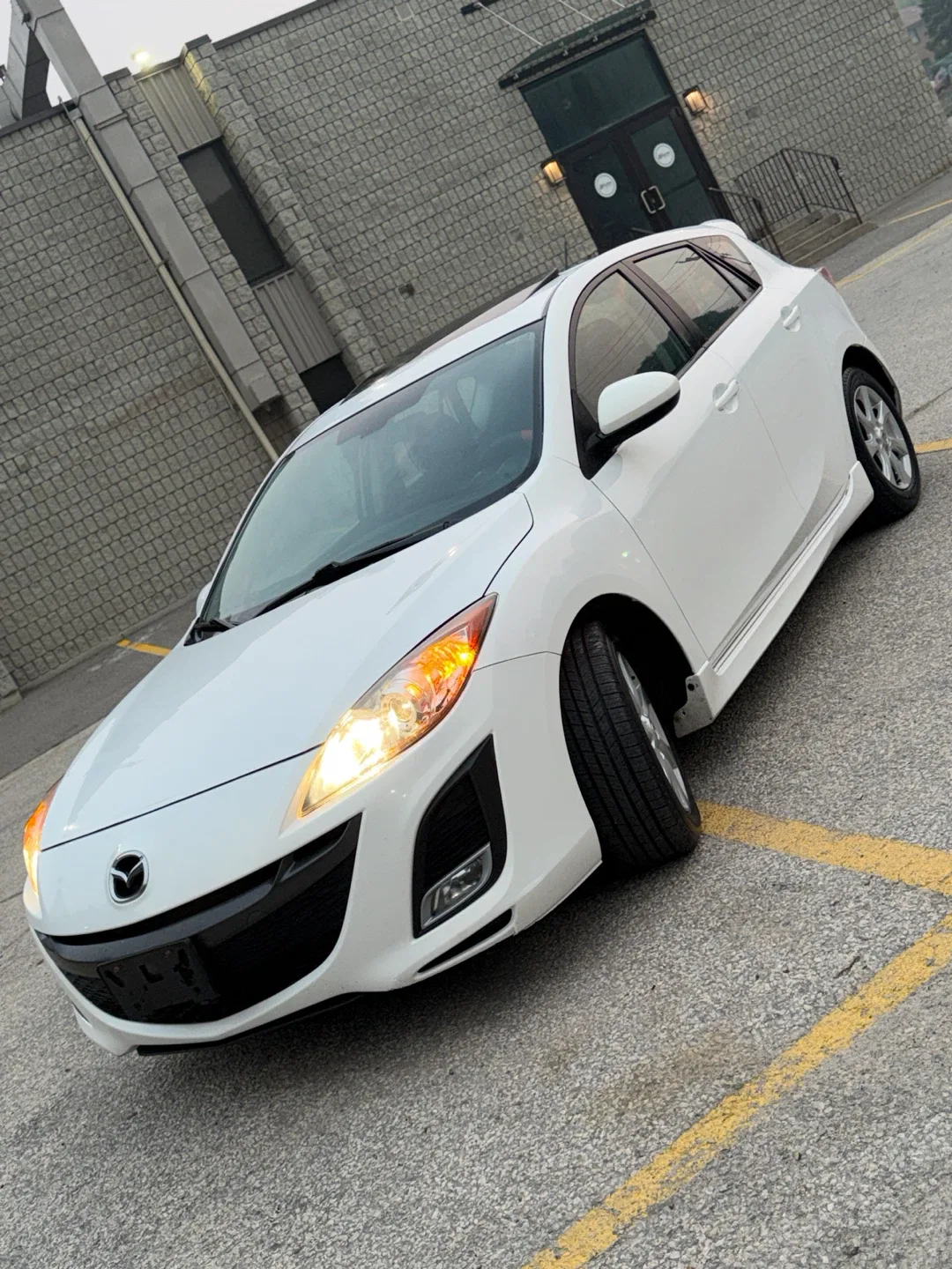 2011 Mazda mazda3 S - photo 2