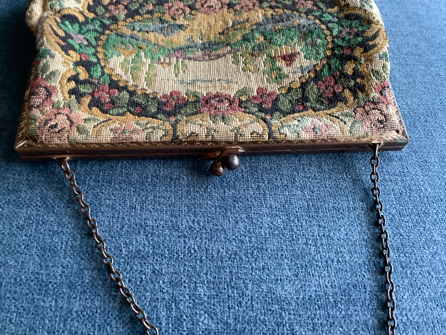 #2 Small Vintage Woven Floral Evening Bag 🐞 - photo 4