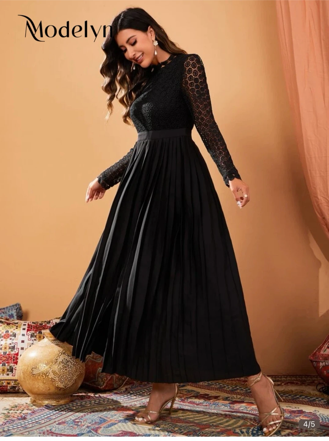 Black Lace and Pleated Maxi Dress - photo 3