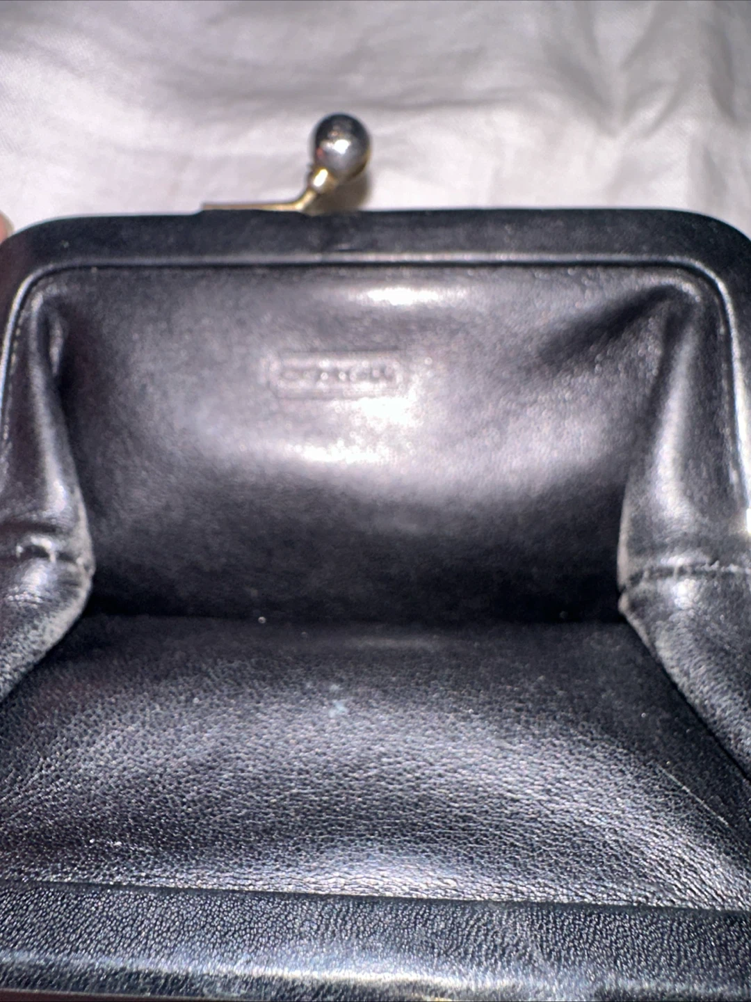 VTG Coach Black Leather Coin Purse - photo 2