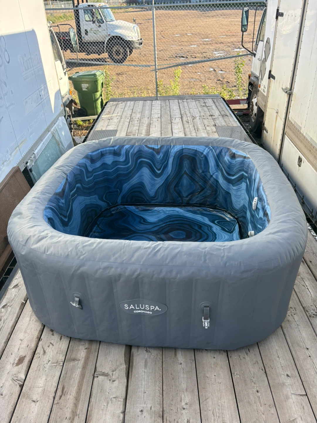 Saluspa Inflatable Hot Tub - photo 3