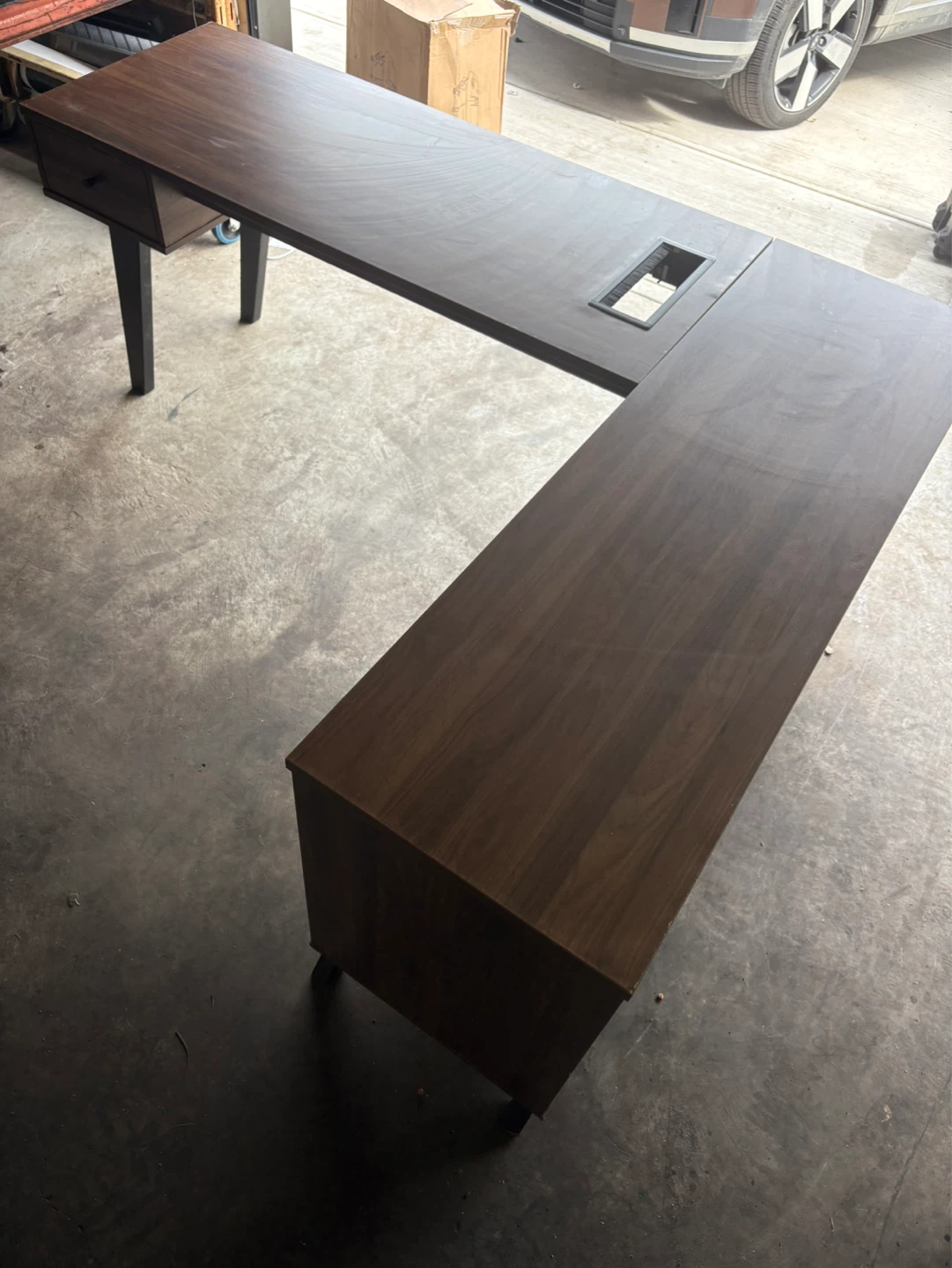 L-Shaped Desk with Integrated Grommet - photo 2