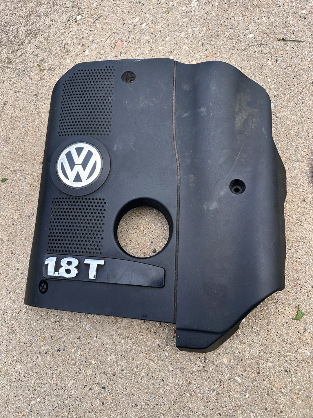 VW Passat B5.5 Engine cover & Power steering cover