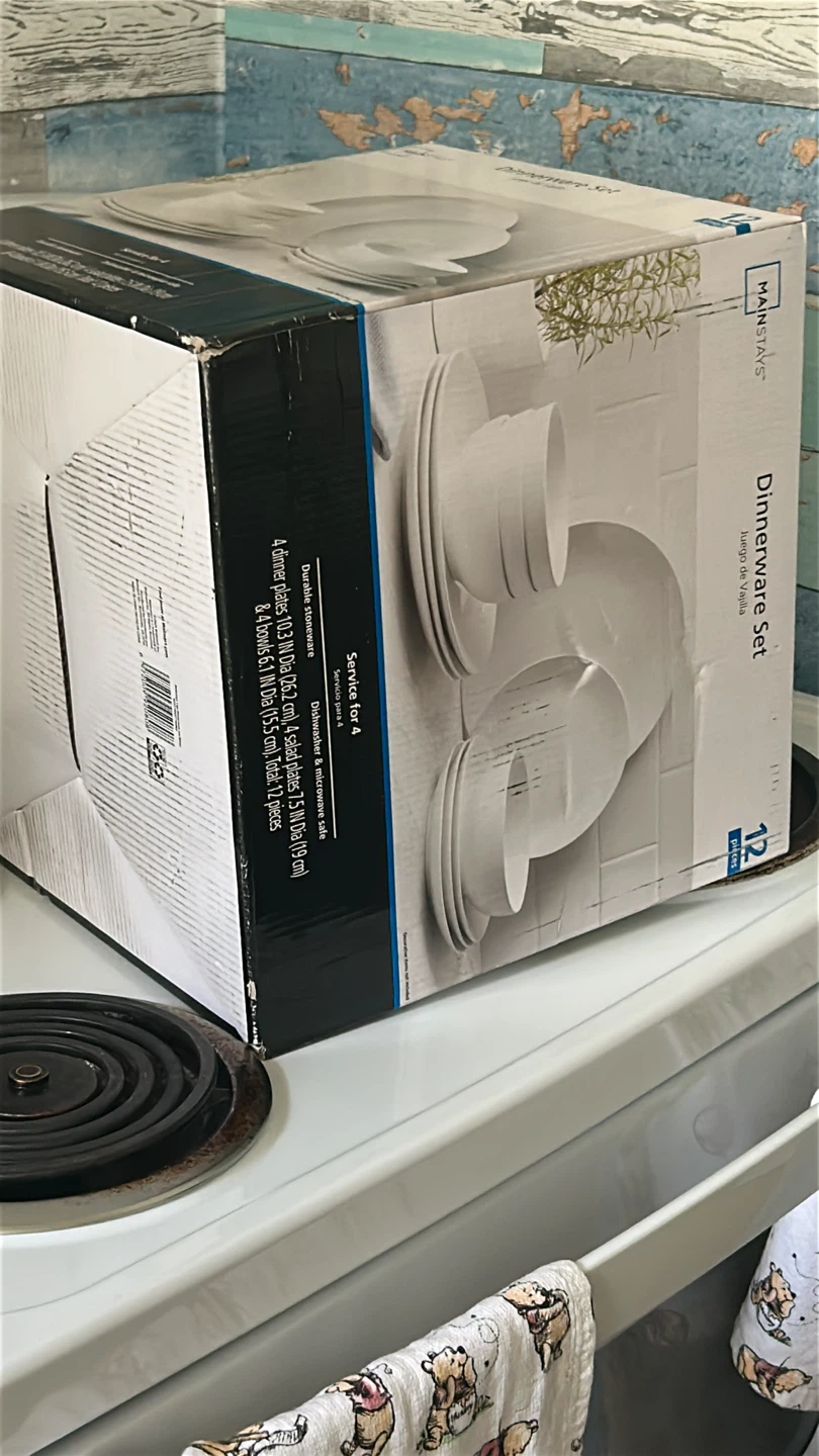 Mainstays Dinnerware Set - Service for 4