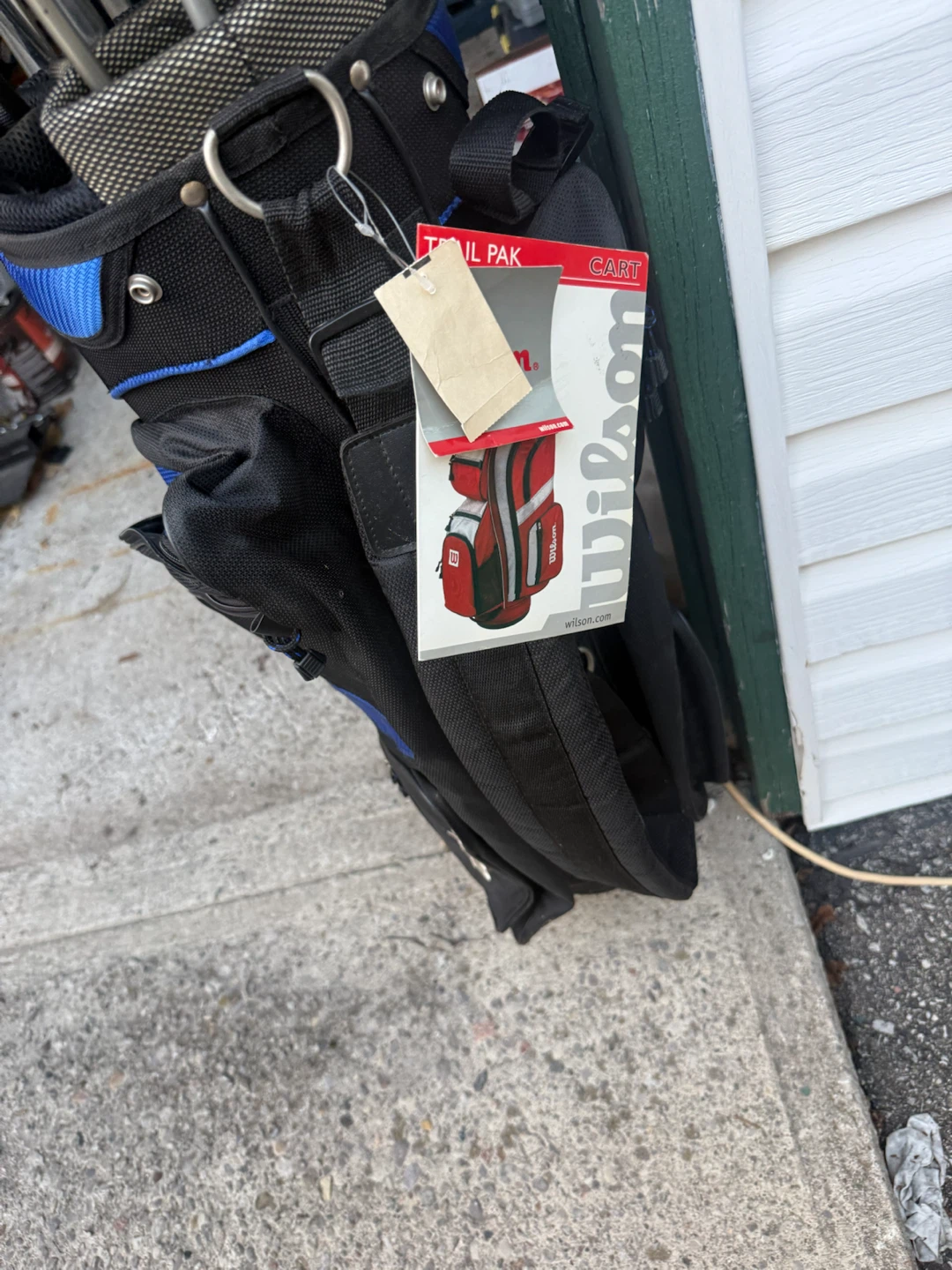 Wilson Golf Club Set with Bag with a few extra clubs - photo 4