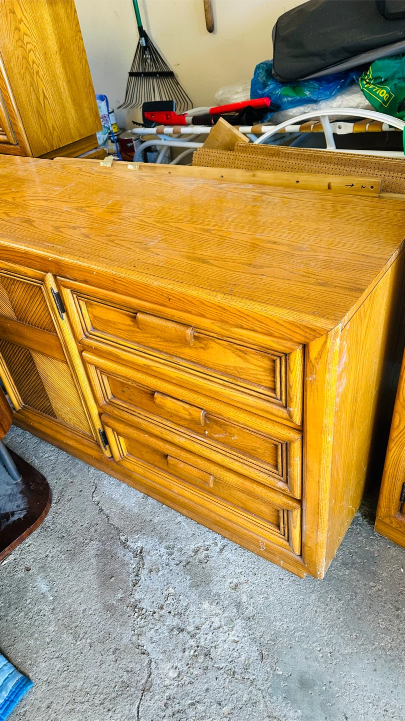 Want to sell Vintage Sklar-Peppler Bedroom set
