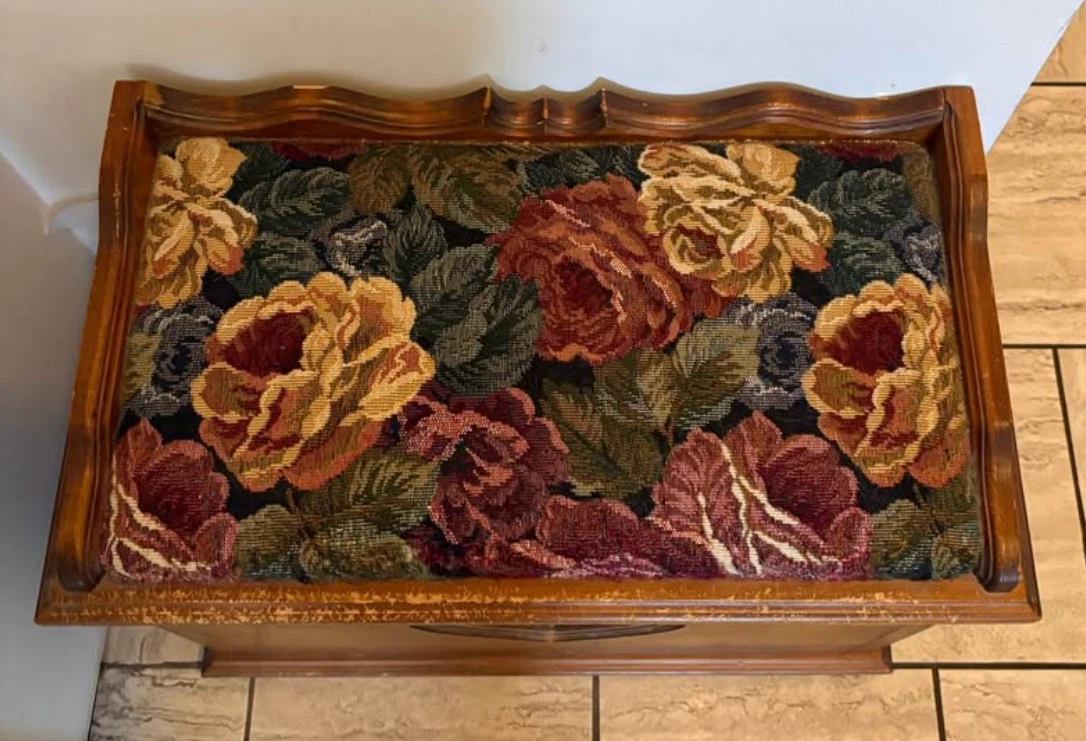 Vintage Wooden Storage Bench - photo 2