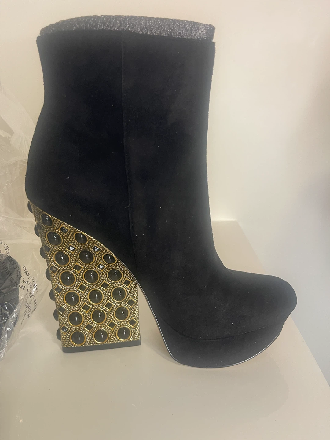 Black Suede Wedge Ankle Boots - photo 3