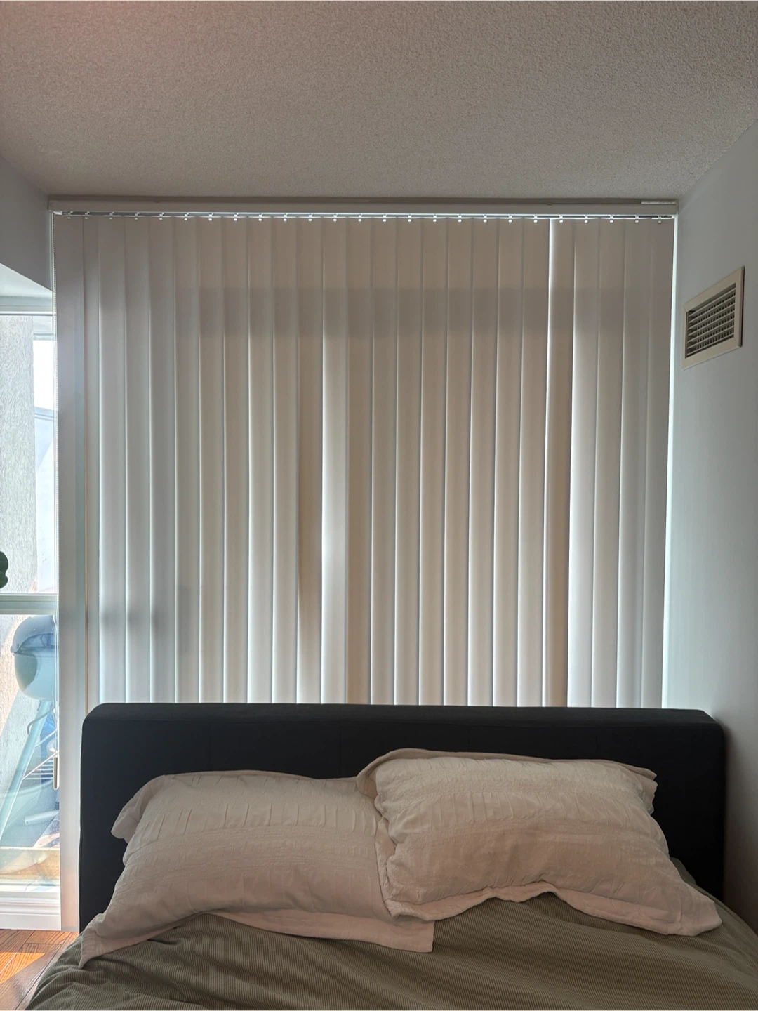 White Vertical Blinds (great condition)