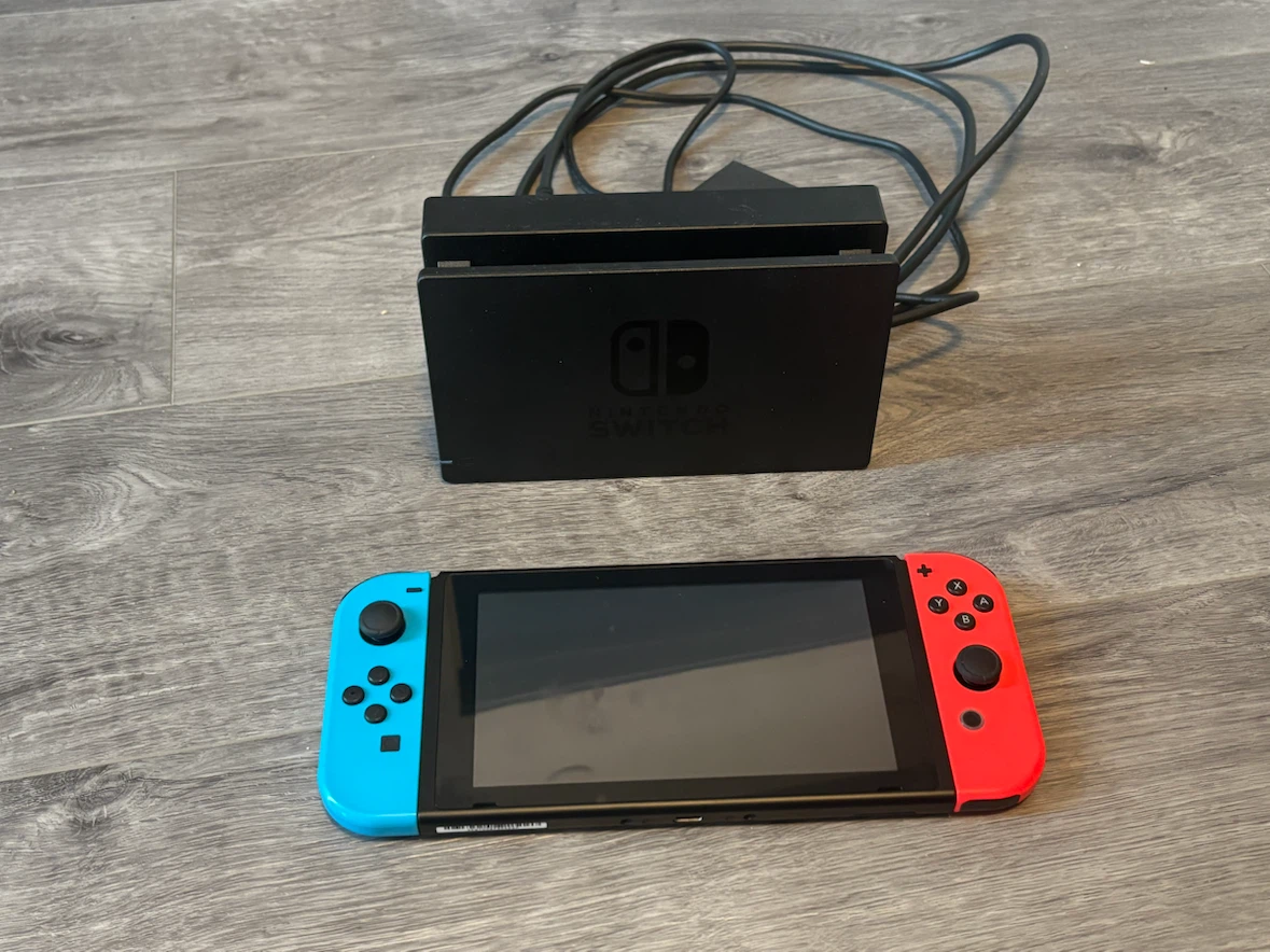 Nintendo Switch Bundle - photo 2