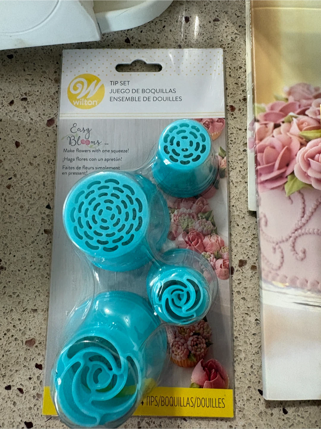 Wilton Cake/Cupcake baking Batch - photo 5
