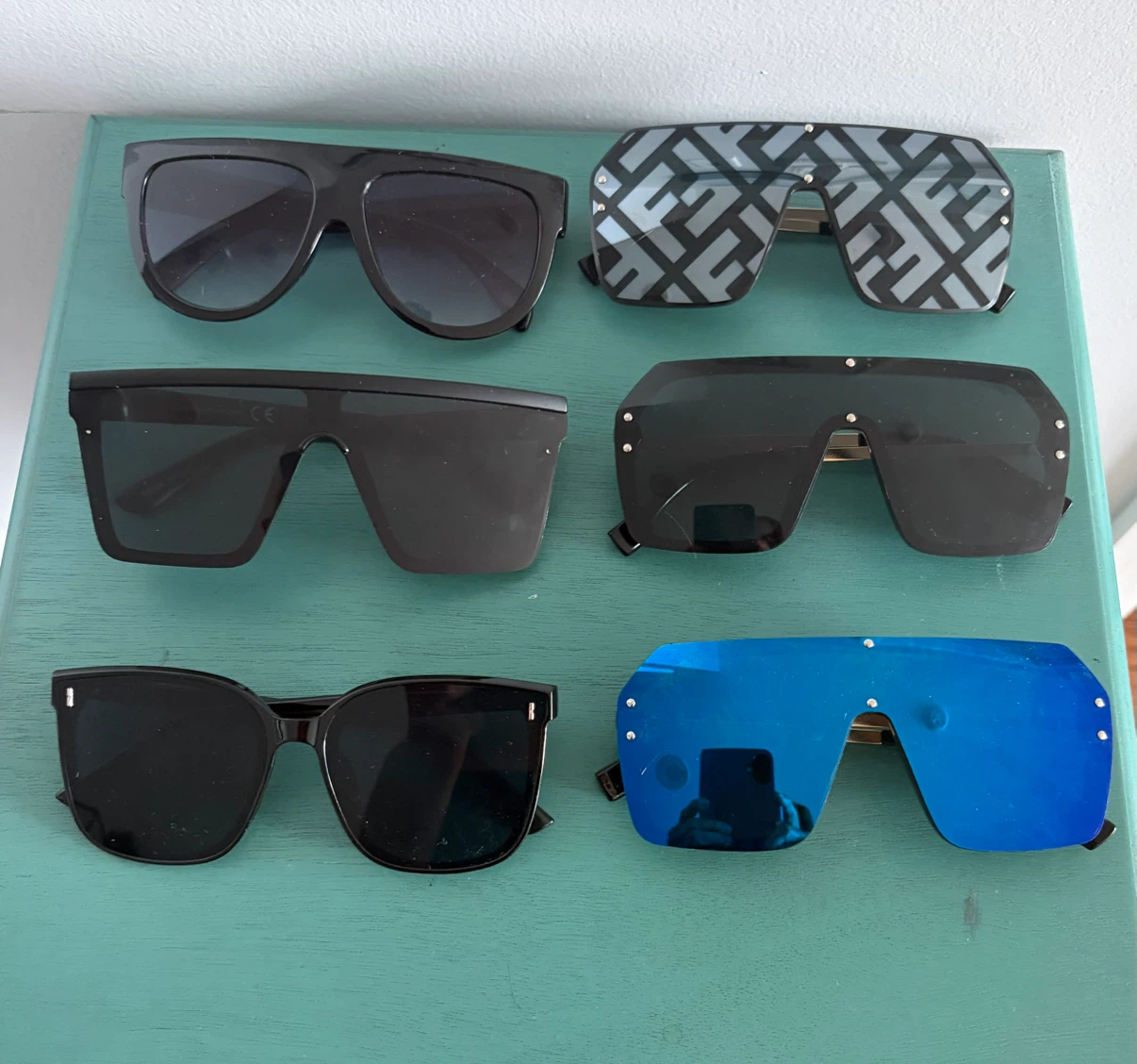 Women’s Sunglasses 10.00 each