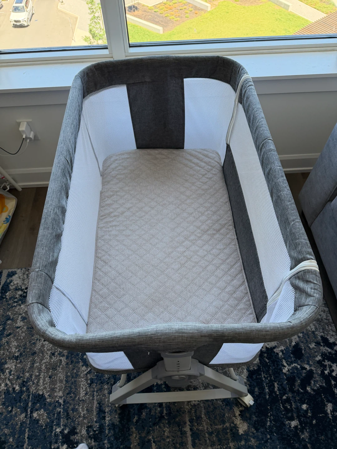 3-IN-1 Baby Bassinet - Bedside Sleeper & Rocking Bassinet - photo 4