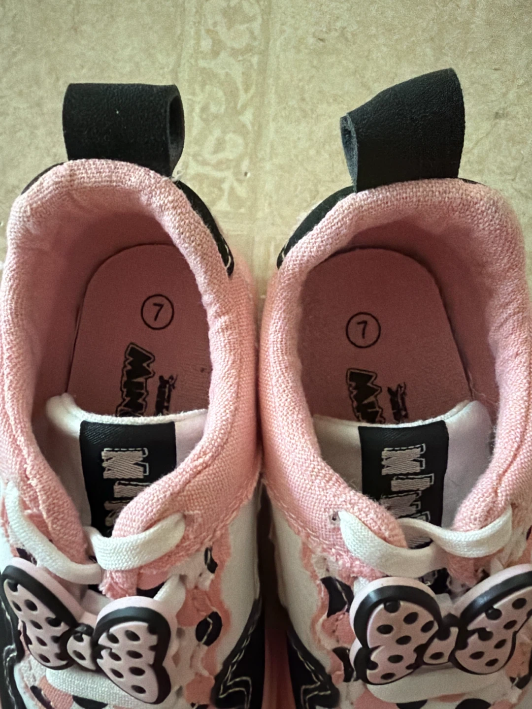 Minnie Mouse Toddler Shoes Size 7 - photo 3