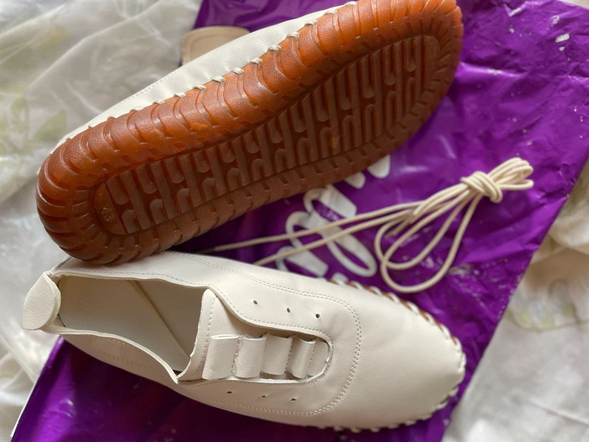 White & Brown Stitch Detail Lace-Up Shoes - Size 10 - photo 2