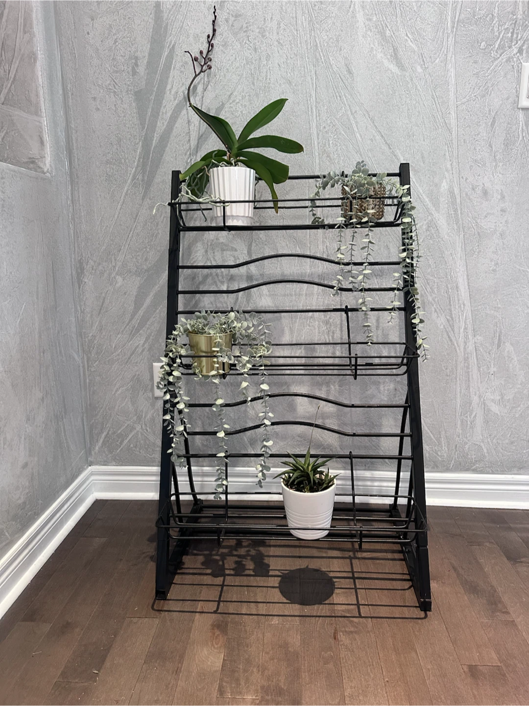 Black Metal Tiered Plant Stand