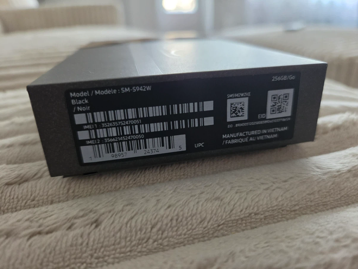 Sealed Samsung S26 256GB unlocked - photo 3