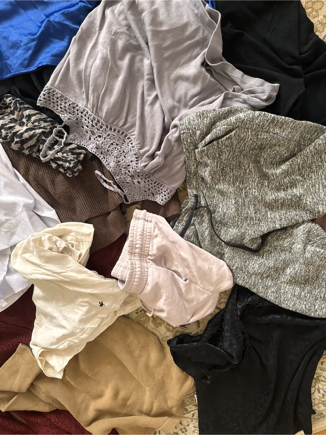 Assorted women's clothing bundle - photo 2