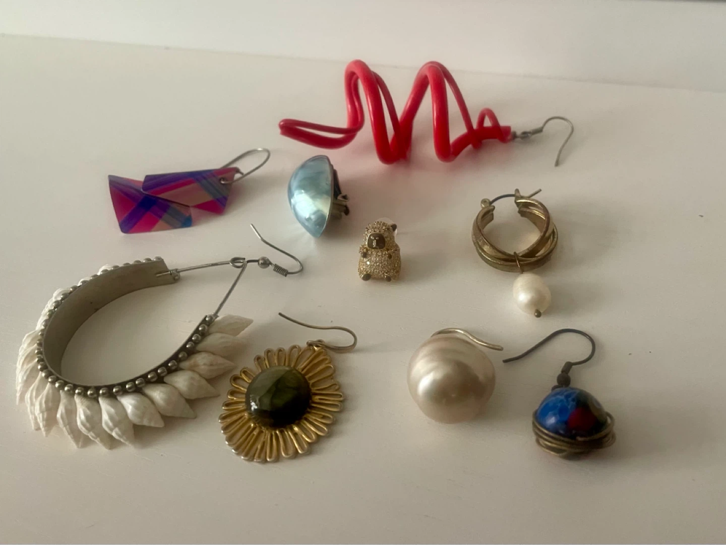 Free – Assorted Single Statement Earrings - photo 2