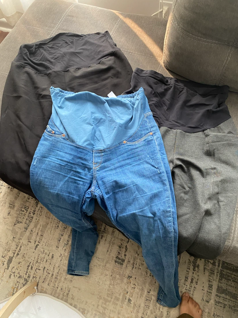 Maternity clothes