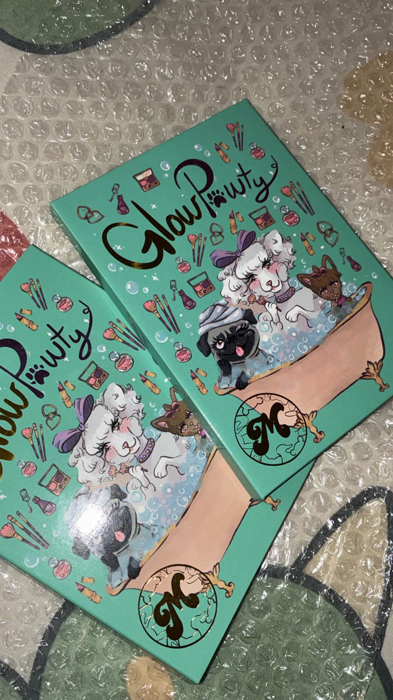 GlowPouty Highlighter Palette