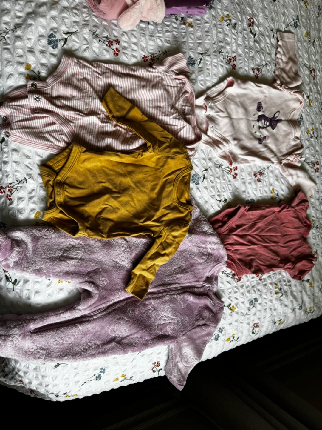 3 months Assorted Baby Sleepers and Onesies Bundle - photo 4