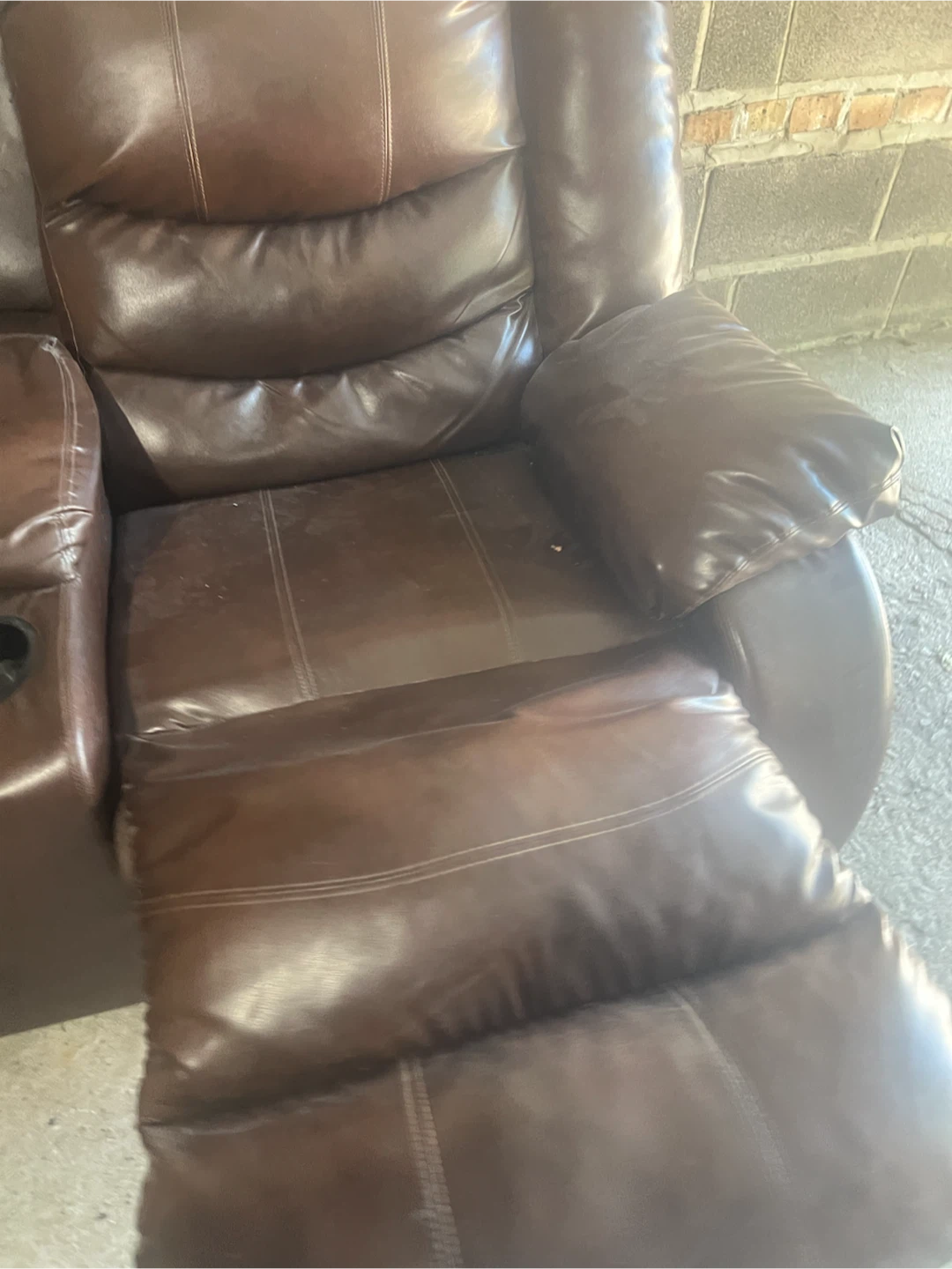 Brown 100% Leather Loveseat Recliner with Cup Holders - photo 3