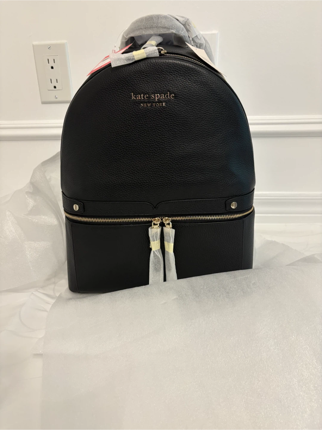 Kate Spade New York Large Leather Backpack - photo 2